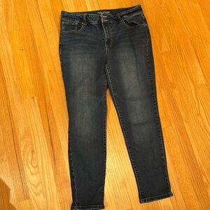 Maurice’s capri pants